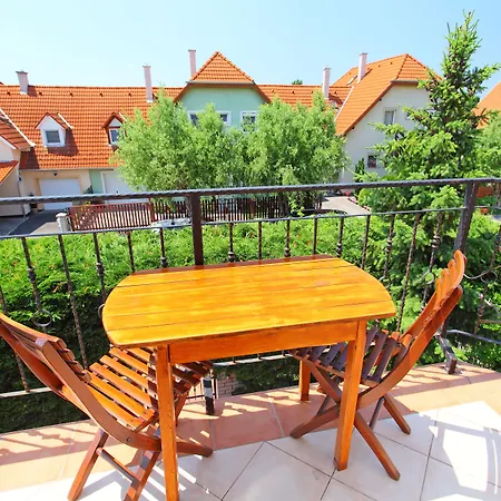 Levendula Appartement *