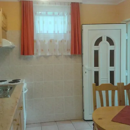 Appartement Levendula *